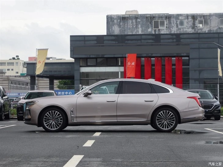Hongqi H9 2.0T Flagship Edition Gasoline Car